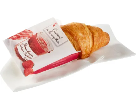 Bonne Maman Croissant mit Erdbeerkonfitüre