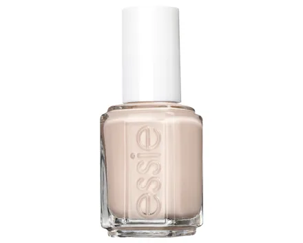 Essie Nagellack Nr. 121 topless and barefoot