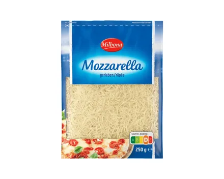 Mozzarella gerieben