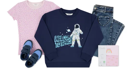 Gesamtes Baby- und Kinderbekleidungs-Sortiment sowie Kinderschuhe und -accessoires