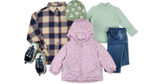 Gesamtes Baby- und Kinderbekleidungs-Sortiment sowie Kinderschuhe und -accessoires