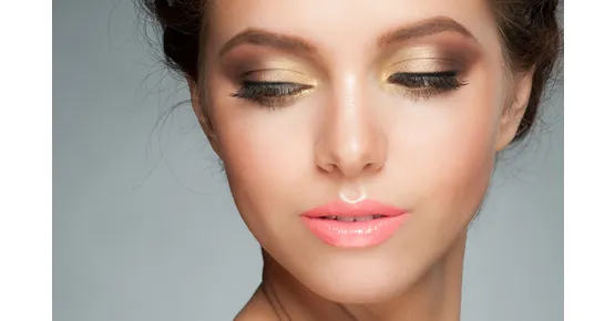 Permanent Make-Up Lidstrich oben oder unten