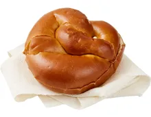 Laugenbrezel mit Butter und IP-SUISSE Mehl