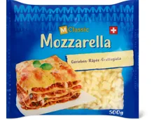 M-Classic Mozzarella gerieben