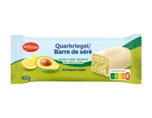 Quarkriegel mit Avocado & Zitrone