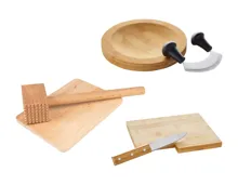 Schneidebrett mit Wiege­messer/mit integriertem Messer/mit Fleischklopfer