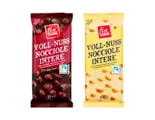 Schokolade mit ganzen Haselnüssen