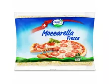 Züger Fresca Mozzarella gerieben